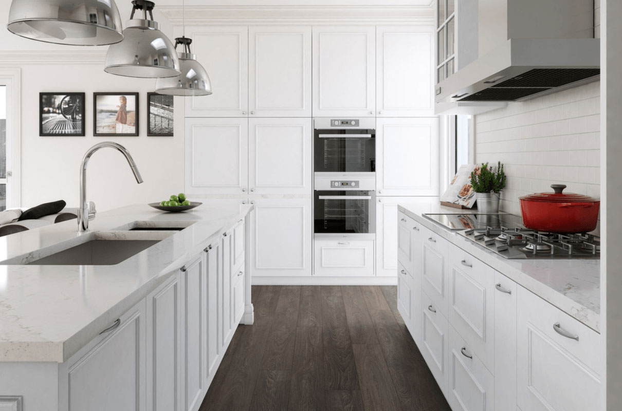 آشپزخانه به مدل راهرویی به رنگ سفید