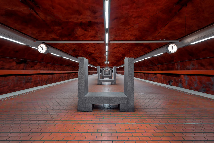 metro station stockholm 11