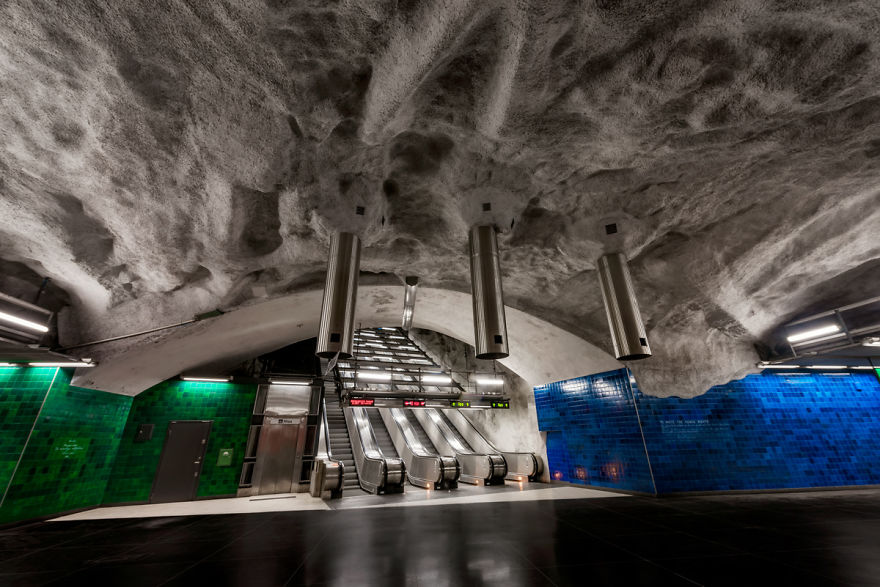 metro station stockholm 9